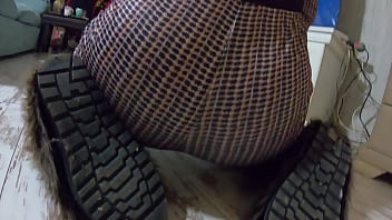 Public risk in tight leather – cameltoe blowjob & cum on my downjacket twice 235 preview