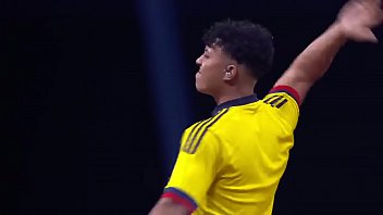 Baljeet tiene relaciones con jackie chan