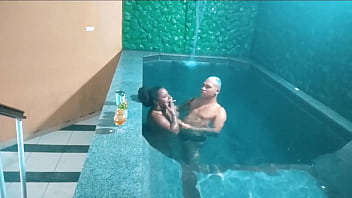 Ela quer me fazer de submisso me espancando achando q o útero aguentaria ficar sangrando