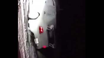 カスタムカーが公道でバーンアウト！！