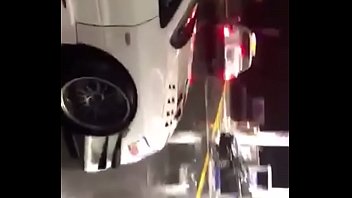 カスタムカーが公道でバーンアウト！！