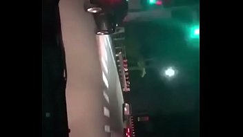 カスタムカーが公道でバーンアウト！！