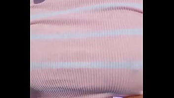 Il fait tellement chaud à alicante que je suis toute mouillé