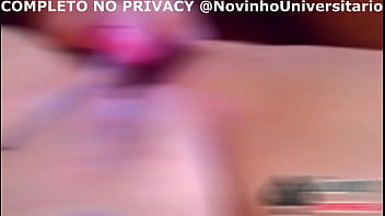 Novinho fudendo a bumbumgigante