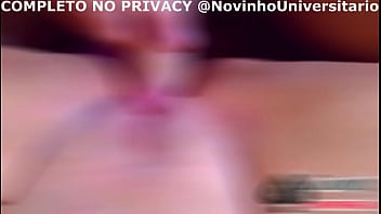 Novinho fudendo a bumbumgigante