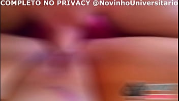 Novinho fudendo a bumbumgigante Novinho fudendo a bumbumgigante