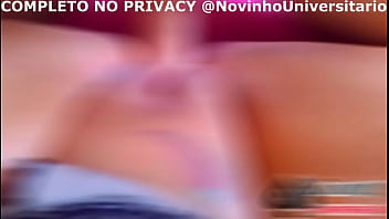Novinho fudendo a bumbumgigante