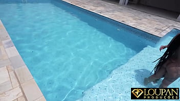 Fudendo duas moreninhas no pelo caroleta roots e mibby lp produções