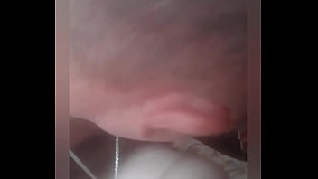 Сучка кончает