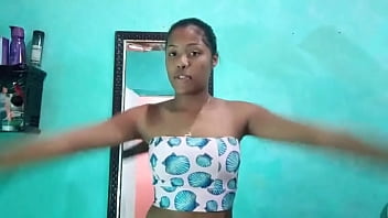 Vitória exibiu sua bunda