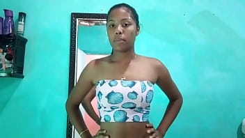 Vitória exibiu sua bunda Vitória exibiu sua bunda