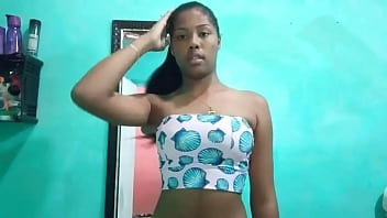 Vitória exibiu sua bunda