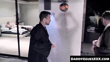 Fight turns to cock sucking for chloe