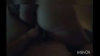 Gostosa sentando na pika