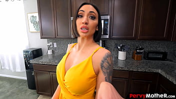 Lustful milf begs her stepson to fill her pussy with his cum