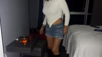 Follando en un hotel con mi secretaria le prometi un aumento de sueldo Follando en un hotel con mi secretaria le prometi un aumento de sueldo