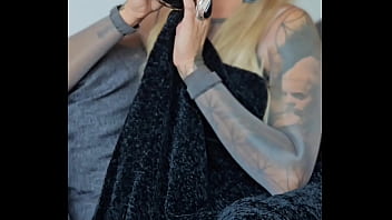 Vient découvrir mes photos da ma nouvelle tenue nylons fetish tu va adoré