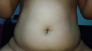 Chica embarazada pedia verga a su esposo y como este no le dio acudio a su vecino el de la tienda