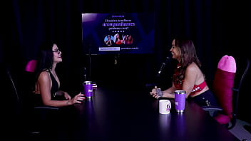 Está aproveitando a vida seu sonho era ser famosa gosta da história do pornô e pra gozar belinha baracho watch sheer red