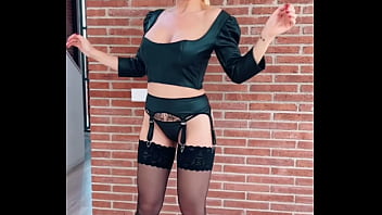 Bonjour mes coquinoux nouvelle tenue ce matin vous aimez