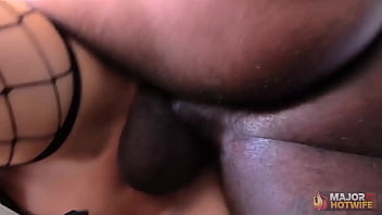 Tattooed milf stella von savage gets her pussy fucked by rome major