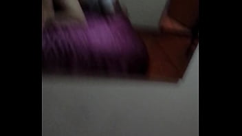 Culona kiere leche en culo grande