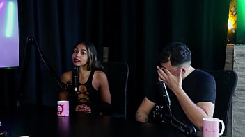 Teve experiência ruim na boate que o fábio porchat frequentava o miss bumbum a ajudou a ter mais credibilidade e venceu o miss simpatia casal kaliente sheer red