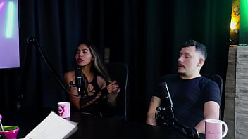 Teve experiência ruim na boate que o fábio porchat frequentava o miss bumbum a ajudou a ter mais credibilidade e venceu o miss simpatia casal kaliente sheer red