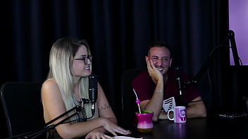 Teve experiência ruim na boate que o fábio porchat frequentava o miss bumbum a ajudou a ter mais credibilidade e venceu o miss simpatia casal kaliente sheer red