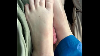 Honeyt me giving daddy his favorite thing after a long day