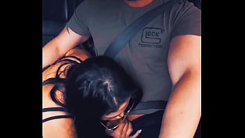 Putinha esfomeada mama rola grossa na floresta até gozar em largados e gozados