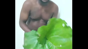 Similar to the human flower arse vase the human green leaf arse vase 4