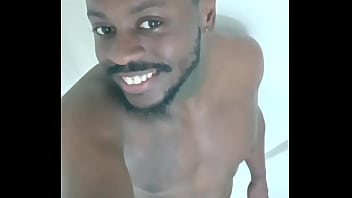 Similar to the human flower arse vase the human green leaf arse vase 4