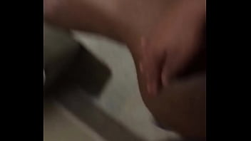 Big booty throwin it back