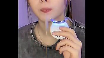 Teasy collection of teeth whitening gals and salivary