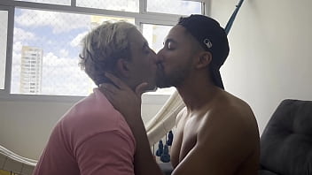 Primo Do Meu Vizinho Ganhou No Jogo E Tive Que Dar A Cuceta Como Recompensa thumbnail