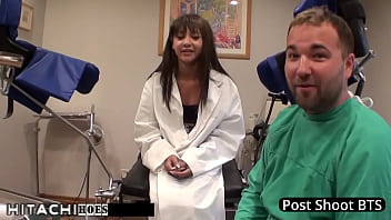 Troubled teen gets mandatory hitachi orgasms from doctor tampa eliza shields