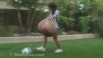 Vanessa soccer play Vanessa soccer play