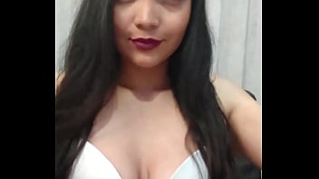 Hera cheeks juega con sus teticas que le vas a comentar