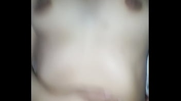 Tenía la temperatura alta y tocó medirsela