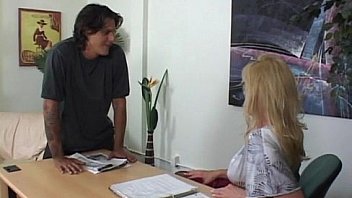 Busty mature babe gets pussy stretched by cock