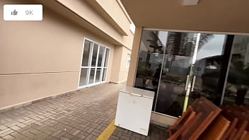 Mostrando apartamento novo e estreando com foda caseira ft amberzinha