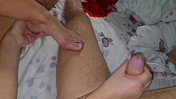 The stepmother gives good gifts for christmas