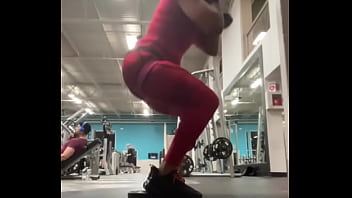 Get low muscular whore