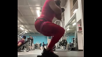 Get low muscular whore