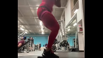 Get low muscular whore