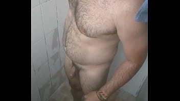 Hide jerkingoff in the shower and cumming over my leg