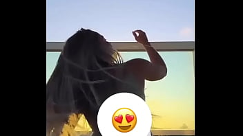 Gostosa Dançando Sensual thumbnail