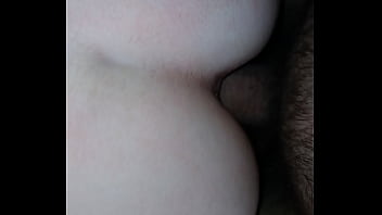 Эта сука жаждит анальным сексом