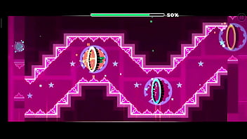 El pelicano picando con un pico de madera como en el maicra